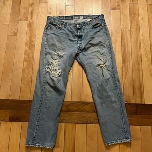 Levi's Men's Light Blue Straight Jeans